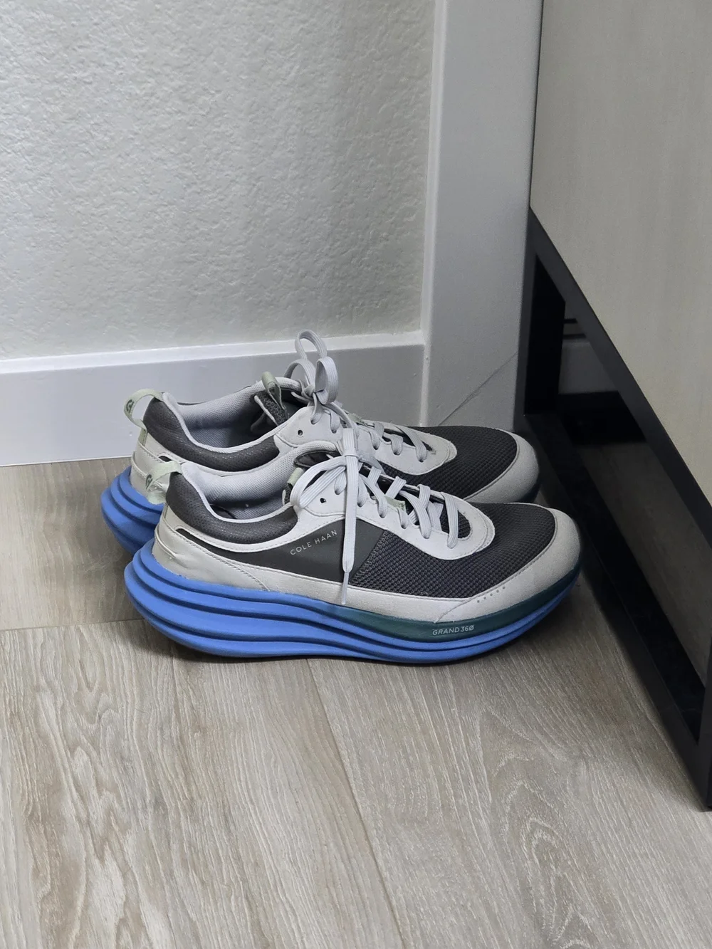 Cole Haan modern cole